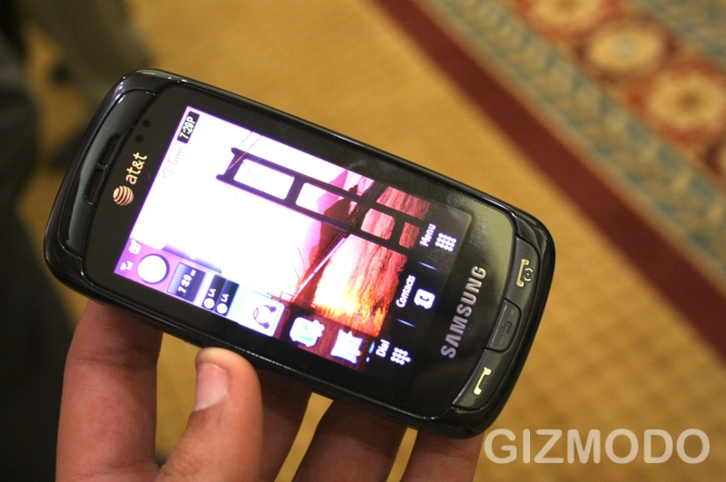 Illustration for article titled Samsung Impression Has Great Dumphone Hardware, Less Perfect Software